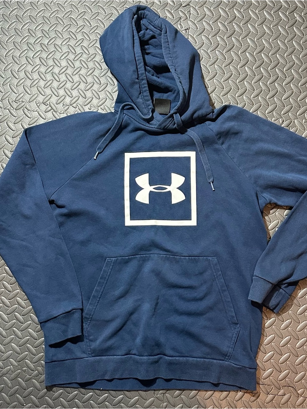 Under Armour Men's Navy Blue Logo Pullover Hoodie size medium